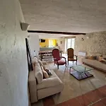 Hameau De Capuran Feriehus *